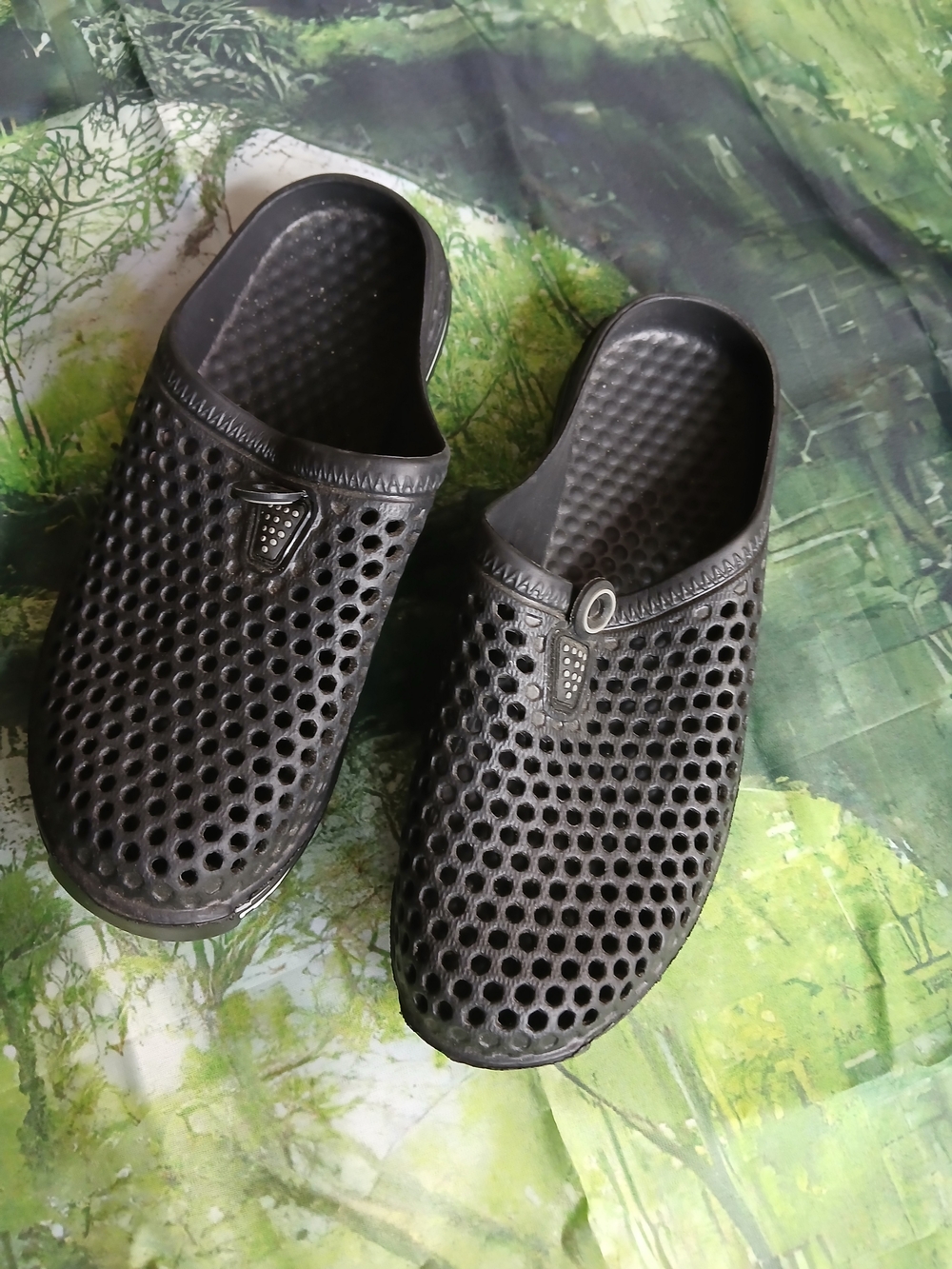 Shoes...women's Breathable Black Slip-On Clog